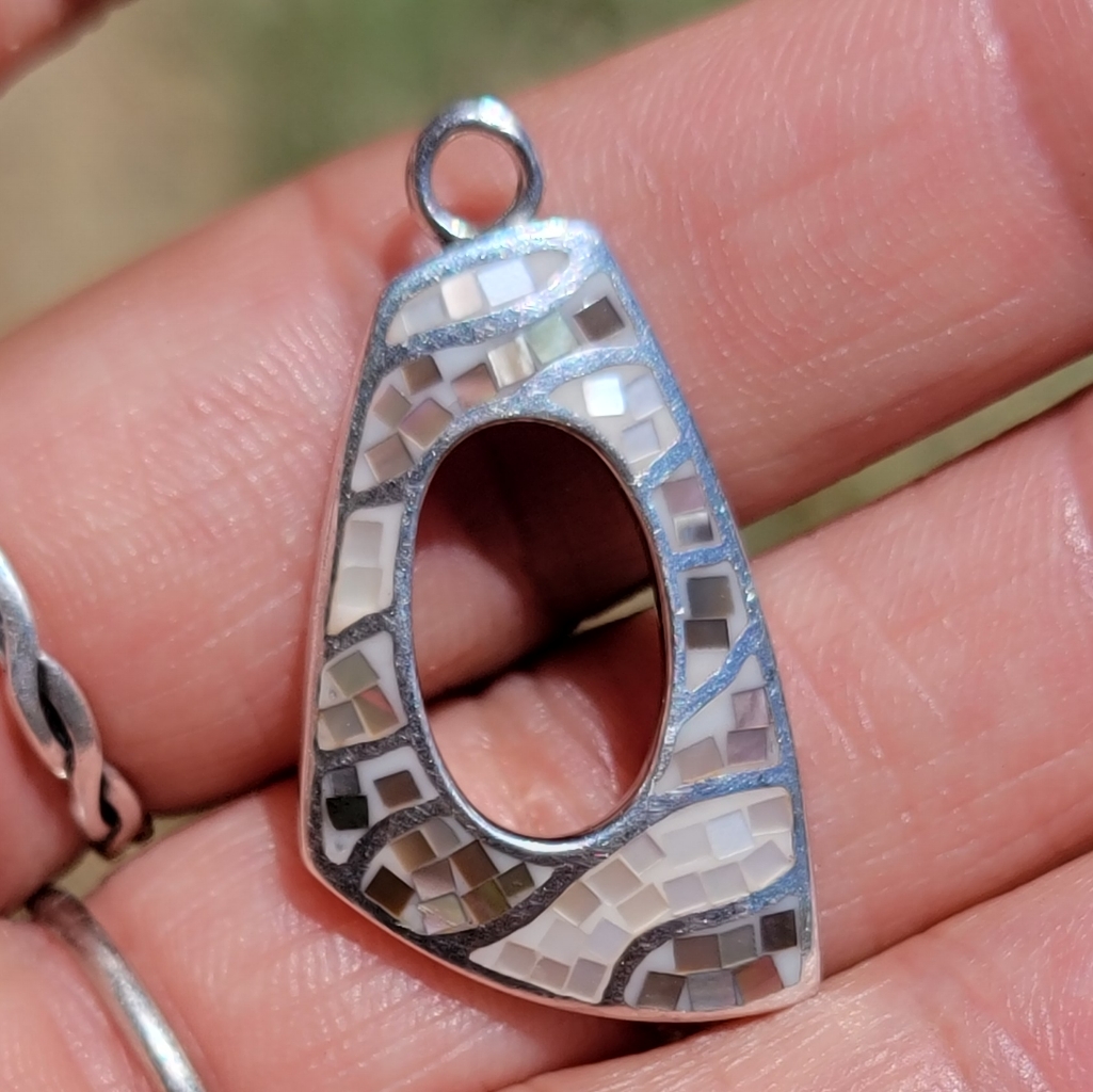 Beautiful Designer Abalone Shell Inlay 925 Sterling Silver Geometric Pendant 57$